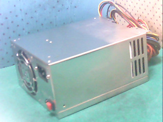 電源供應器