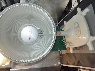 鹵素電暖器