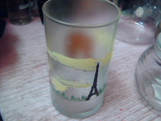 玻璃杯