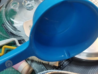 藍色水勺