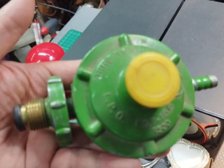 瓦斯調整器