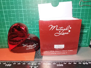 Mutual Love 紅色心型瓶身女用香水