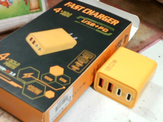 2USB+2PD插頭