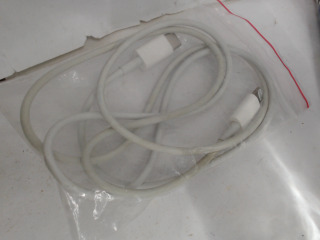 充電線