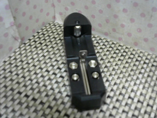 18650 9號充電電池 充電器