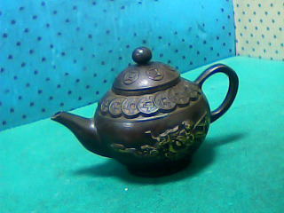 銅茶壺
