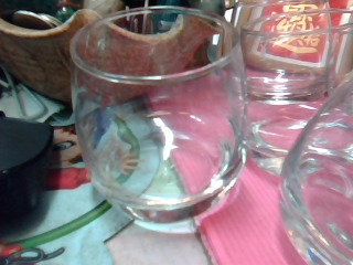 玻璃杯