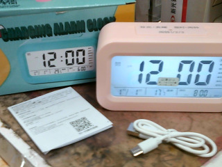充電電子時鐘/有報時