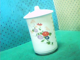 茶杯附蓋