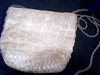 蕾絲珠珠側肩包