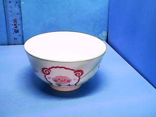 瓷碗