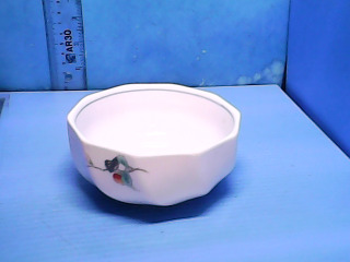 瓷碗