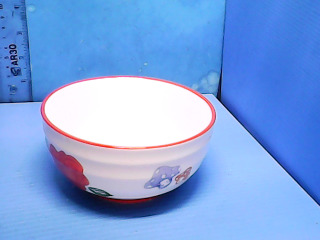 瓷碗