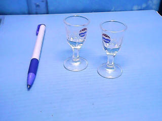 玻璃杯