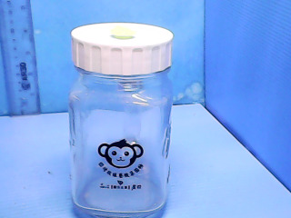 玻璃杯
