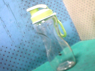 玻璃杯