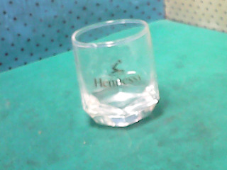 玻璃杯