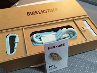 勃肯鞋盒裝贈品