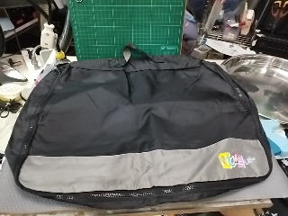 黑色西裝袋