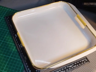 白色托盤