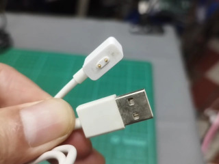磁吸充電線