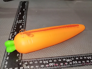 胡蘿蔔矽膠筆袋