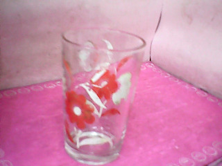 玻璃杯