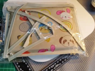 卡通幼兒圍兜