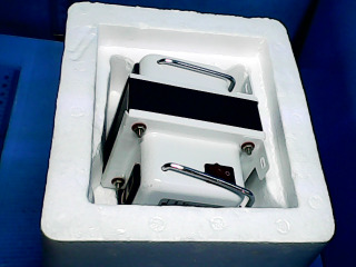 全新電壓變換器