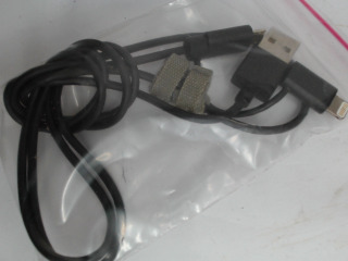 充電線