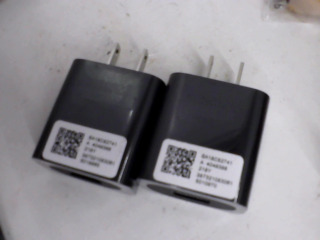 MOTO原廠充電器+充電線-新