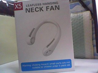 掛脖式風扇
