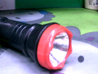 充電式手電筒