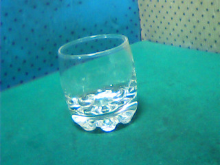 玻璃杯