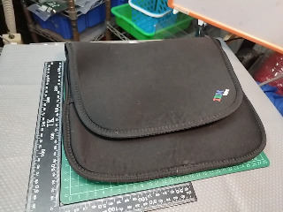 黑色收納包