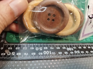 復古風深色鈕扣