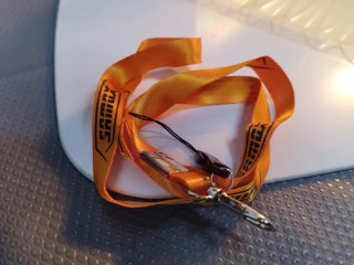 橘色識別證掛繩