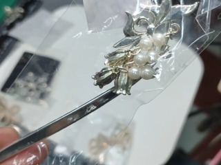 鏤空髮夾