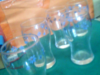 玻璃杯