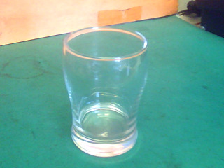 玻璃杯