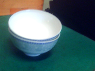瓷碗