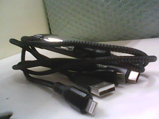 三合一充電線
