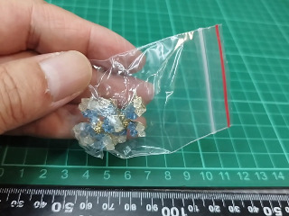 藍鑽耳環