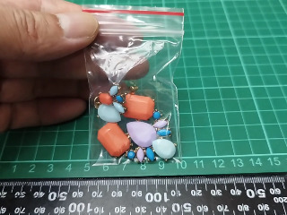 彩色拼色耳環