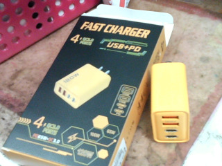 2USB+2PD插頭