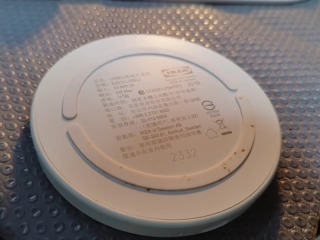 IKEA無線充電板