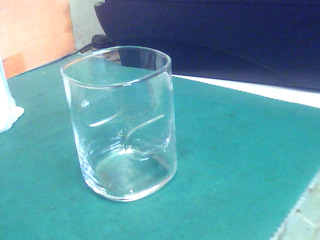 玻璃杯