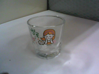 玻璃杯