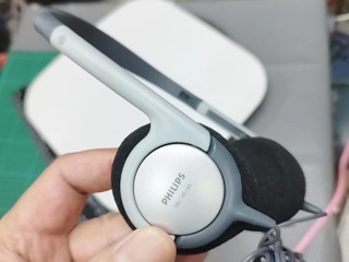 頭戴式耳機