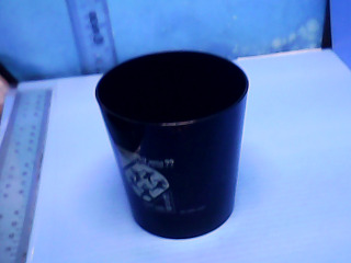 塑膠杯